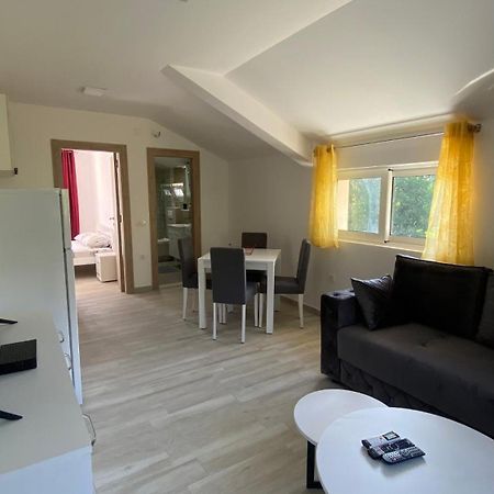 Apartments Two Olives Котор Екстер'єр фото